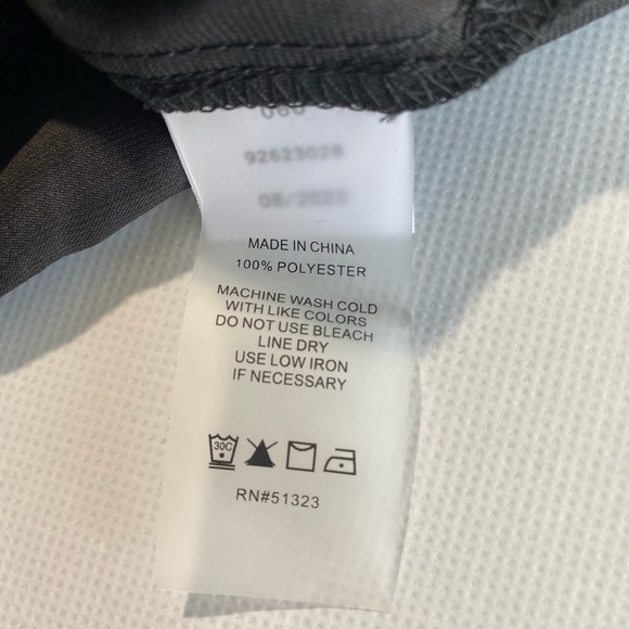 NEW Plus Size Vince Camuto Womens SplitNeck Raglan SmockCuff Sleeve Black $89 - Picture 7 of 9